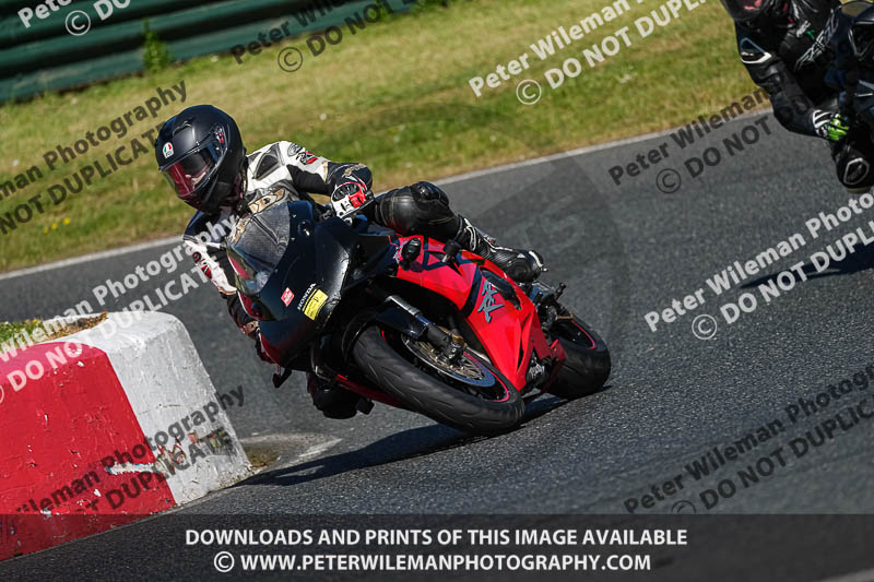 enduro digital images;event digital images;eventdigitalimages;mallory park;mallory park photographs;mallory park trackday;mallory park trackday photographs;no limits trackdays;peter wileman photography;racing digital images;trackday digital images;trackday photos